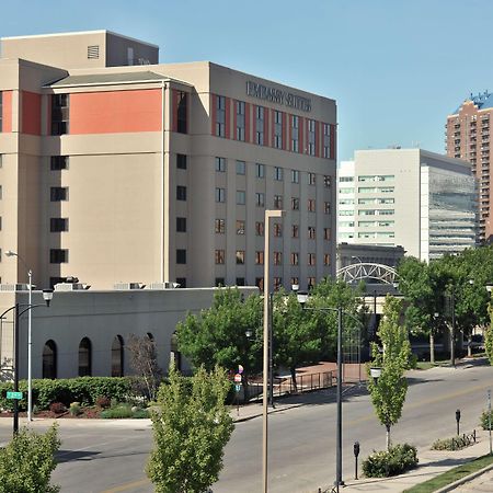 Embassy Suites Des Moines Downtown Екстериор снимка